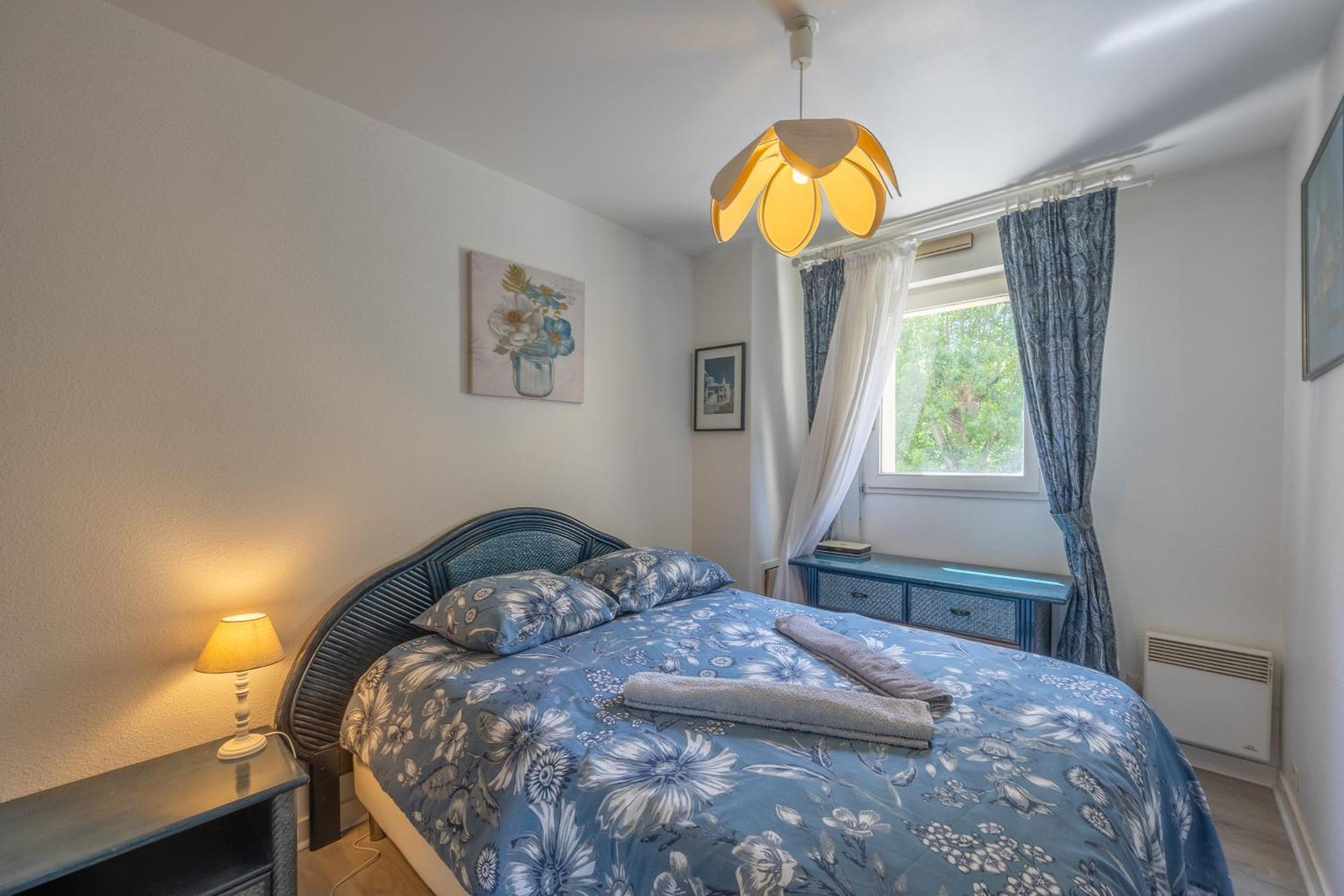 Apartment With Parking And Balcony Near The